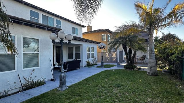 Detail Gallery Image 4 of 45 For 394 Plaza Toluca, Chula Vista,  CA 91914 - 5 Beds | 3/1 Baths