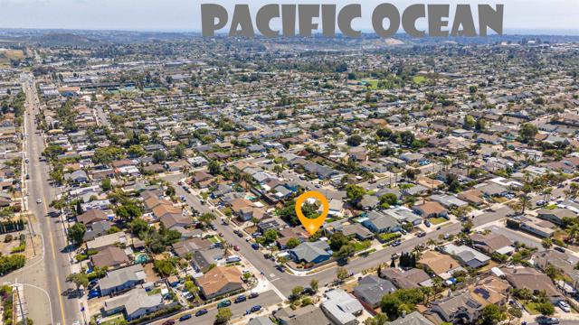 2701 Harriet St, Oceanside CA: https://media.crmls.org/mediaz/fbe3edbc-2cee-4aab-953b-a943a7b20a58.jpg