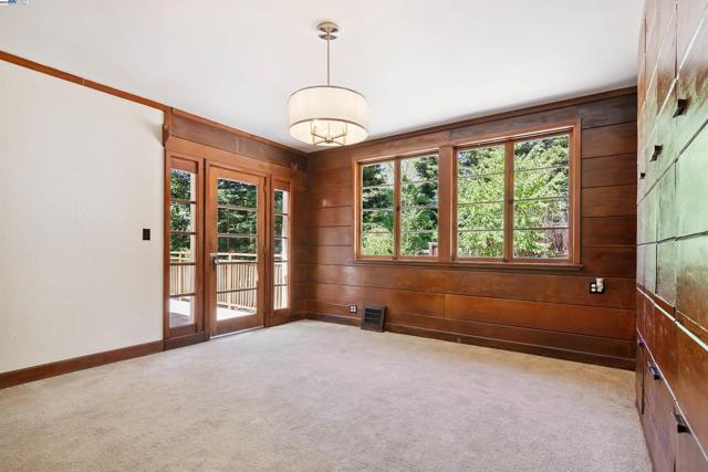 3476 Springhill Rd, Lafayette CA: https://media.crmls.org/mediaz/fbe44d72-d0d3-43d2-82fb-852b09286e6c.jpg
