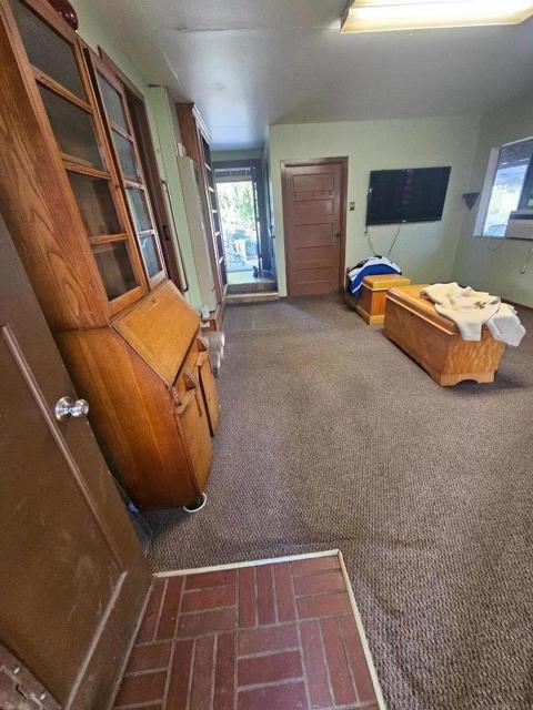 940 Llagas Road, Morgan Hill CA: https://media.crmls.org/mediaz/fbe4ac3c-95bc-4347-b406-4fff270afe66.jpg