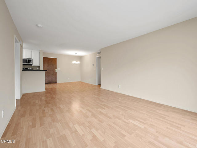 Detail Gallery Image 18 of 39 For 4499 via Marisol #217,  Los Angeles,  CA 90042 - 2 Beds | 2 Baths