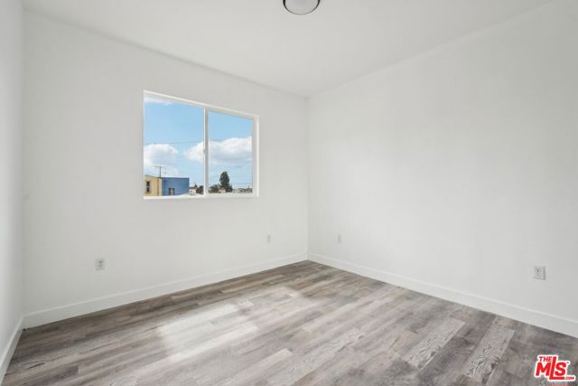 2516 Malabar Street, Los Angeles CA: https://media.crmls.org/mediaz/fbe55ec6-cb9c-4b97-94f8-53ef4831e283.jpg