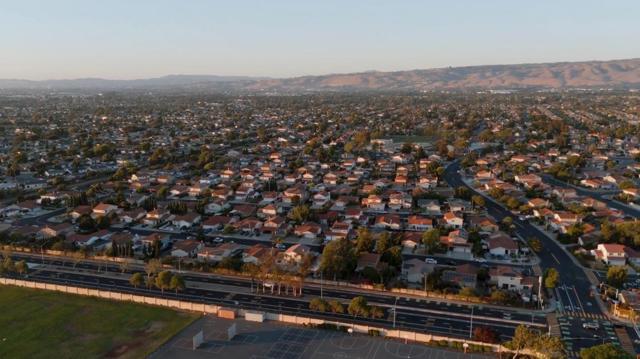 34798 Williams Way, Union City CA: https://media.crmls.org/mediaz/fbe57e9b-044e-4ae3-b0fd-3d7cabc5ad50.jpg