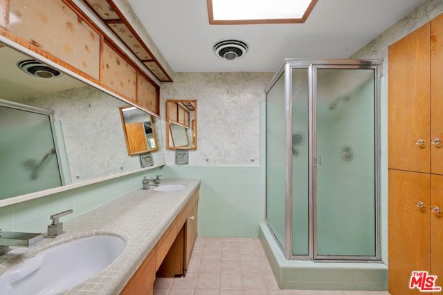 2734 Ellison Drive photo 8