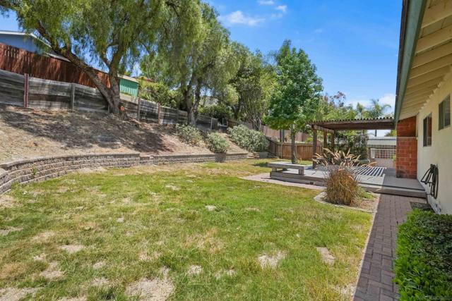 931 Rutgers Ave, Chula Vista CA: https://media.crmls.org/mediaz/fbe5c41f-73c1-42e3-8fc6-0ad077f97277.jpg