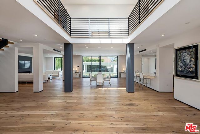 6115 W 6th Street, Los Angeles CA: https://media.crmls.org/mediaz/fbe5f693-6792-4fcf-b235-fa5841e8e253.jpg