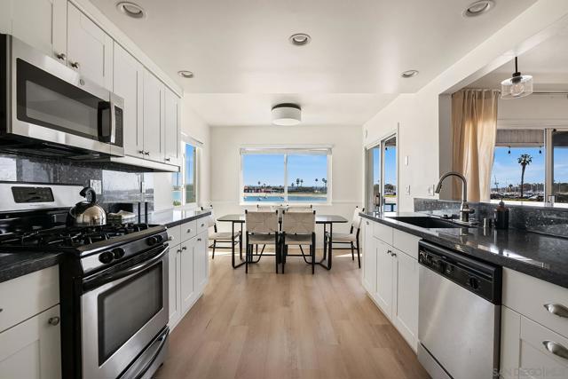 Top Unit Kitchen/Dining with View
