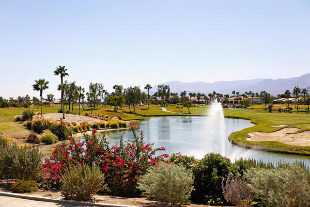 81126 Avenida Lorena, Indio CA: https://media.crmls.org/mediaz/fbe6e5be-d9e9-4e0e-906b-f2b2ee581510.jpg