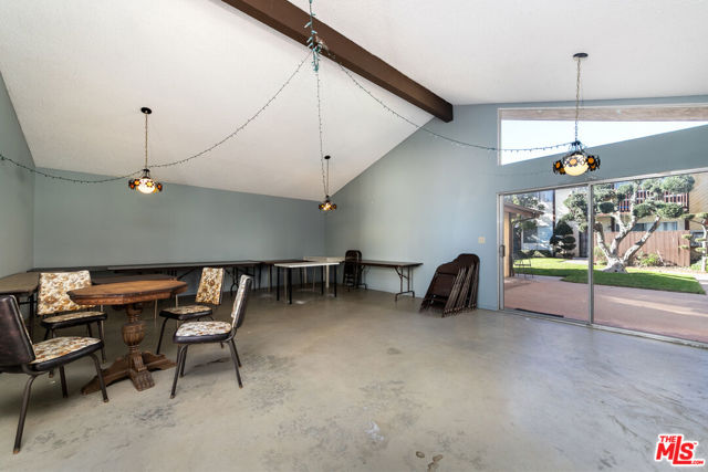 15214 S Raymond Avenue, Gardena CA: https://media.crmls.org/mediaz/fbe70f21-99e8-44b6-9a1d-8a7a324358fd.jpg