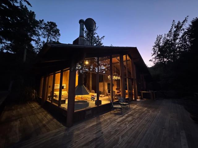 45 Ranch Road, Woodside CA: https://media.crmls.org/mediaz/fbe7ad29-a458-4064-b629-2fe9ad236c95.jpg