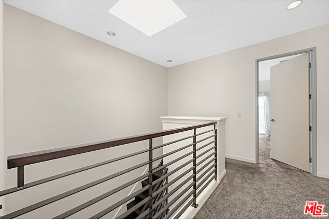 3119 Via Dolce, Marina del Rey CA: https://media.crmls.org/mediaz/fbe94630-52fe-4f79-ba75-90b11fe6b82b.jpg