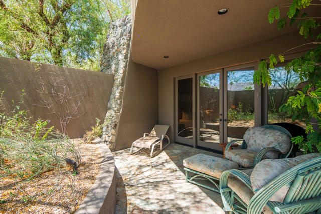 73297 Grapevine Street, Palm Desert CA: https://media.crmls.org/mediaz/fbe9704e-1d4e-49e2-85fc-eaf46aa73864.jpg