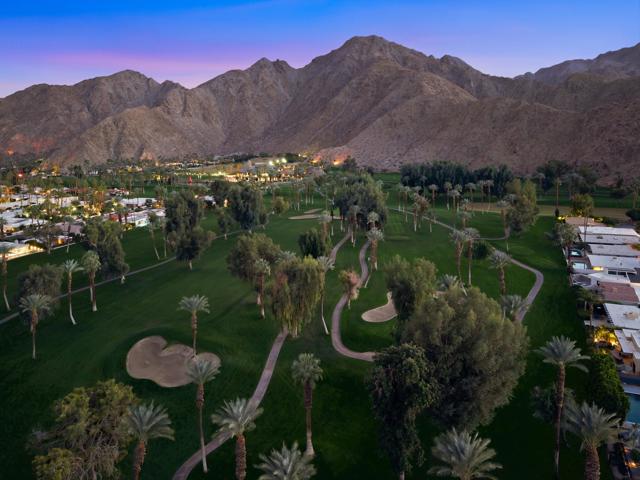 45534 Indian Wells Lane, Indian Wells CA: https://media.crmls.org/mediaz/fbe9762f-a7bb-43c4-b1ab-edd45d288f22.jpg