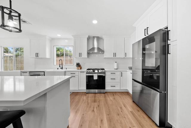 Detail Gallery Image 18 of 65 For 6461 Beaver Lake Ct, San Diego,  CA 92119 - 3 Beds | 2 Baths
