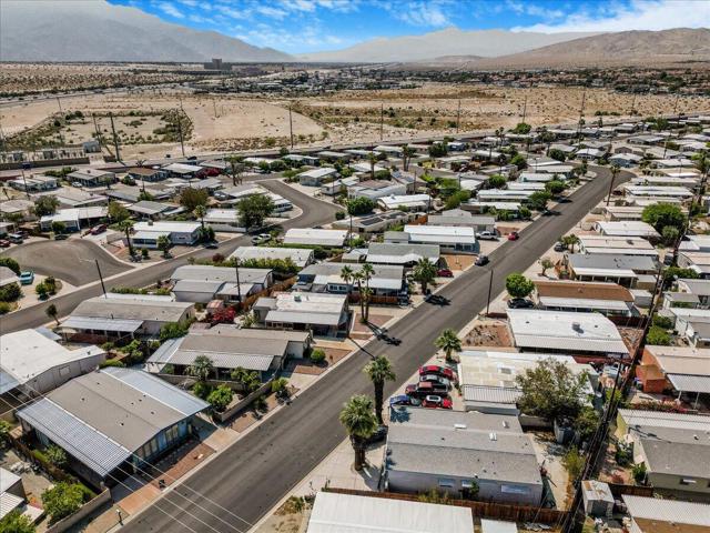32857 Bloomfield Avenue, Thousand Palms CA: https://media.crmls.org/mediaz/fbea92bb-c1a0-49e9-ad3f-5dc271ebf6f5.jpg