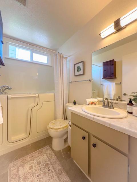294 Barkentine Court, Aptos CA: https://media.crmls.org/mediaz/fbec6e99-3d8b-4869-a278-5feb197f2c86.jpg