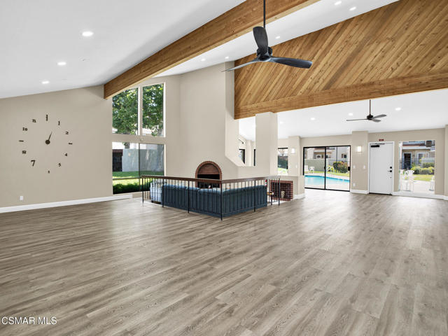 1938 Stow Street, Simi Valley CA: https://media.crmls.org/mediaz/fbed9961-d318-4523-a5d8-7dd8f054844b.jpg