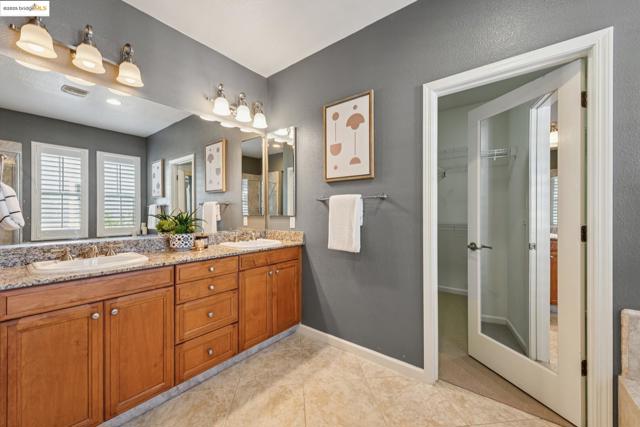 1027 Azuar Drive, Vallejo CA: https://media.crmls.org/mediaz/fbee41cf-b3b8-436e-99e1-9f1f0faf370c.jpg