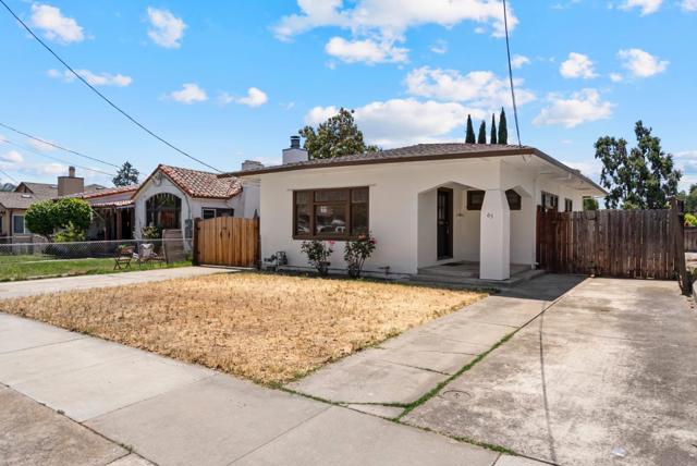 65 S Claremont Avenue, San Jose CA: https://media.crmls.org/mediaz/fbef1b1c-5a60-4130-a9a2-097b7baa28ec.jpg