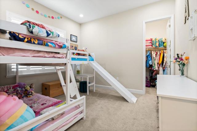 36 Freeport Court, Discovery Bay CA: https://media.crmls.org/mediaz/fbef2ec2-8a27-4ae3-836c-b02a787da478.jpg