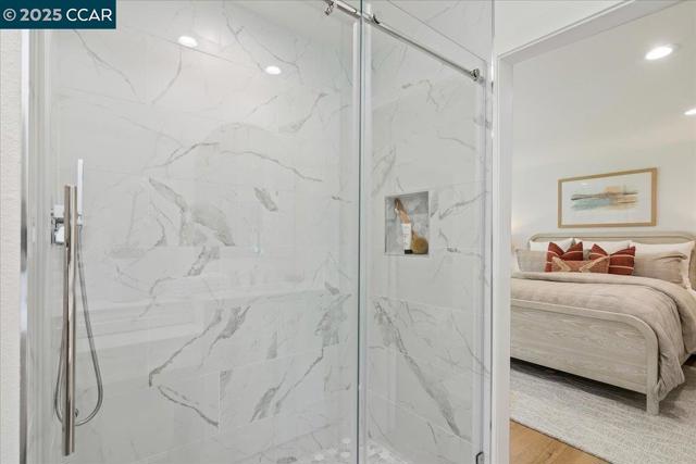 721 Sinnet Ct, Danville CA: https://media.crmls.org/mediaz/fbf01893-a02d-4504-8c3c-e2fbe55c173c.jpg
