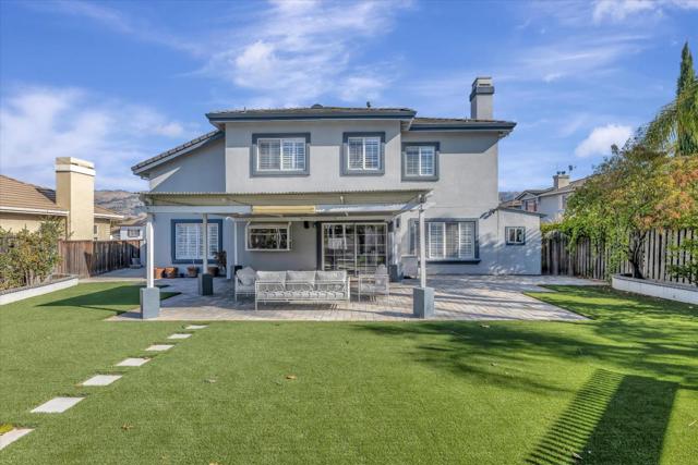 5213 Silvercrest Ridge Court, San Jose CA: https://media.crmls.org/mediaz/fbf0a4a0-ed38-4490-b403-149447445e06.jpg