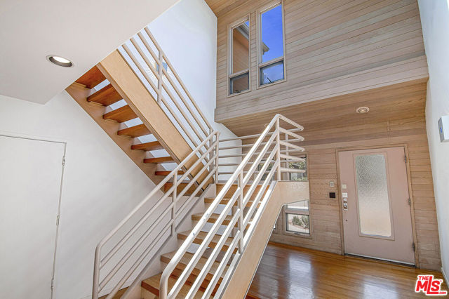 3580 Mountain View Avenue, Los Angeles CA: https://media.crmls.org/mediaz/fbf1d604-fcb6-4b6a-809c-1421ce300f66.jpg
