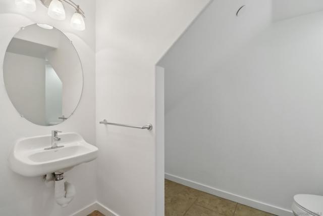4537 Rainier, San Diego CA: https://media.crmls.org/mediaz/fbf20ecf-221d-4911-832f-dc07e10bcc4b.jpg