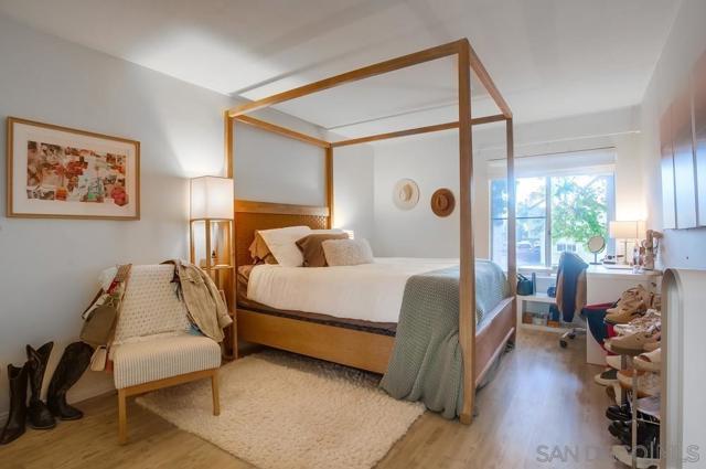 Image 14 of 44 For 4600 Lamont Street  212