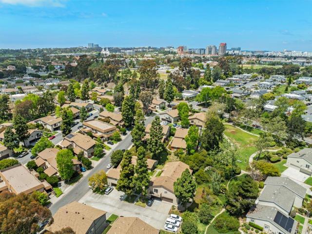 7837 Camino Tranquilo, San Diego CA: https://media.crmls.org/mediaz/fbf2a6d6-2457-4813-a9a7-b2a26bf74858.jpg