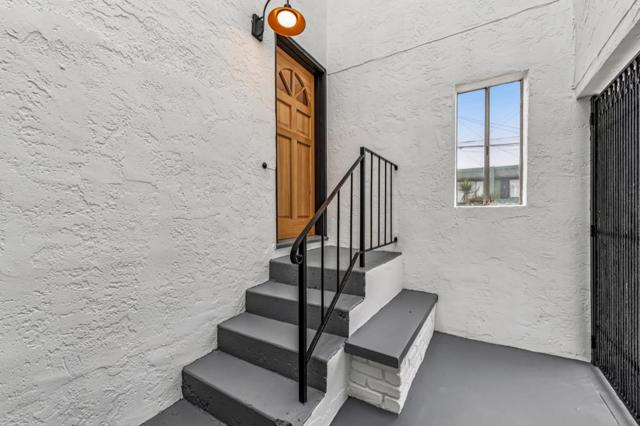 17221724 48th Avenue, San Francisco CA: https://media.crmls.org/mediaz/fbf3b474-51dd-48dc-a86a-c84b2c10b61a.jpg