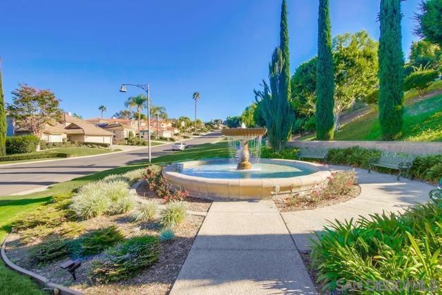 12206 Fairway Pointe Row, San Diego CA: https://media.crmls.org/mediaz/fbf6231d-2f28-46ac-891e-5bc8e80dc37d.jpg