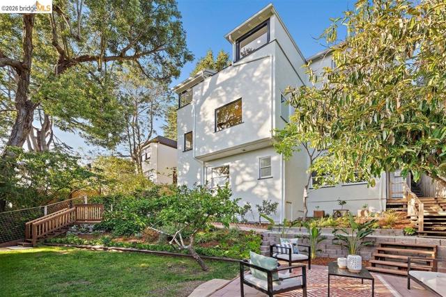 Image 47 of 54 For 450 Vermont Ave