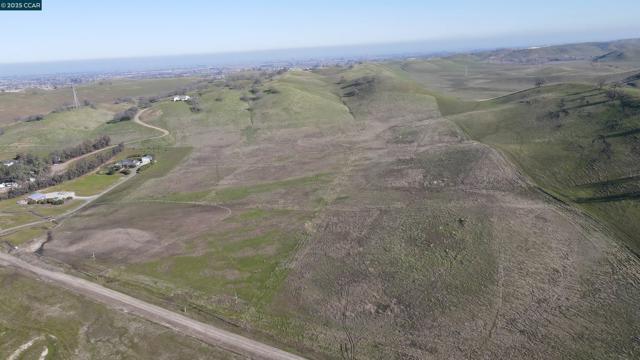 0 Briones Valley Rd, Brentwood (CC) CA: https://media.crmls.org/mediaz/fbf667b3-be43-4cd5-a2d6-56ba27367d18.jpg
