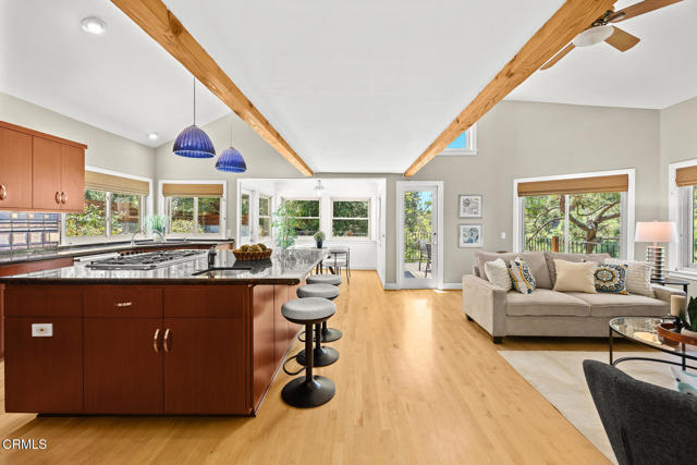 Detail Gallery Image 9 of 24 For 405 Woodcliffe Rd, Pasadena,  CA 91105 - 3 Beds | 2/1 Baths