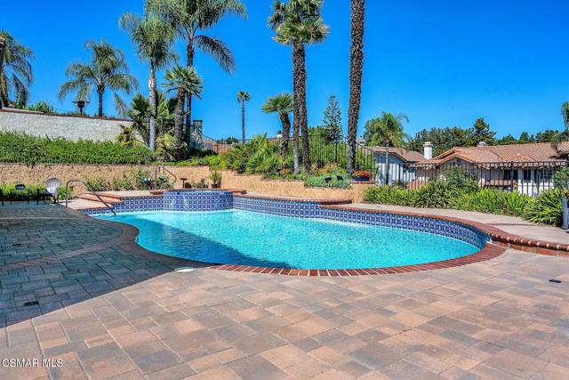 3180 Versaille Court, Thousand Oaks CA: https://media.crmls.org/mediaz/fbf6e375-f36f-461c-a39d-b4c786f28bd2.jpg