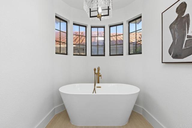 Detail Gallery Image 24 of 49 For 2533 Holly Valley Dr, Vista,  CA 92084 - 3 Beds | 2 Baths