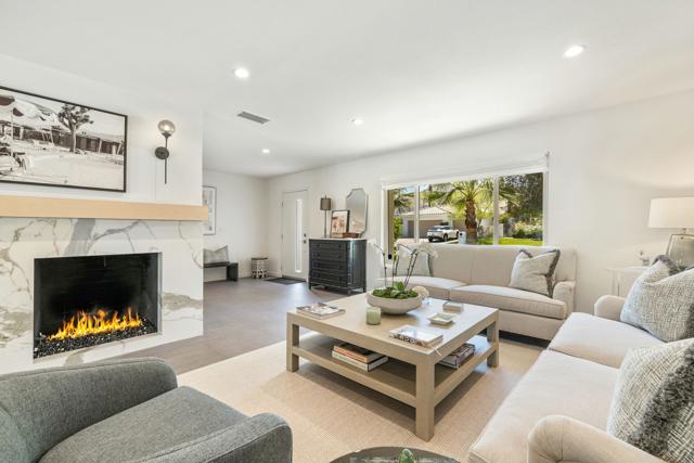 75322 Desert Park Drive, Indian Wells CA: https://media.crmls.org/mediaz/fbf7e5c1-6547-45a5-9a45-1c40975919e2.jpg