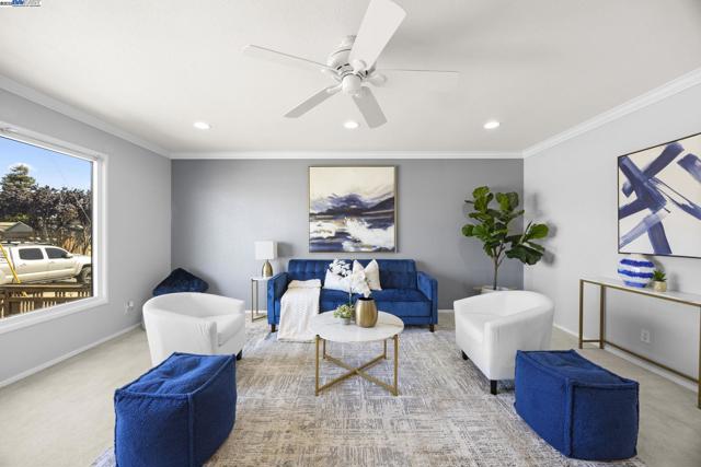 334 Oxford Street, Hayward CA: https://media.crmls.org/mediaz/fbf85587-1723-49b4-9cf9-78cec21fc0f3.jpg