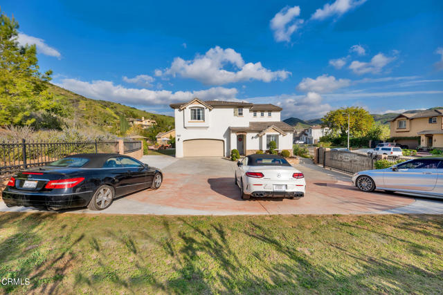 Image 3 for 10265 Horsehaven St, Sun Valley, CA 91352