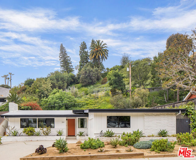 841 Jacon Way photo 1
