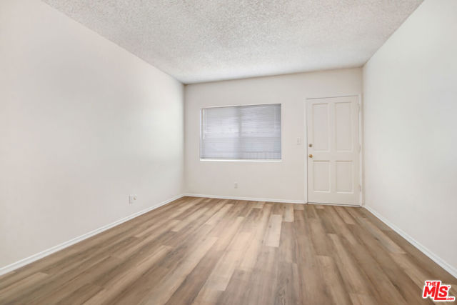14108 Doty Avenue, Hawthorne CA: https://media.crmls.org/mediaz/fbf8ca95-26eb-47d0-aff2-9e81455f0b5a.jpg