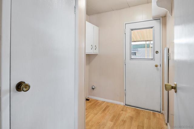 2700 Valley Parkway, Escondido CA: https://media.crmls.org/mediaz/fbfa0f28-8e07-429b-a607-bc0262c796a8.jpg