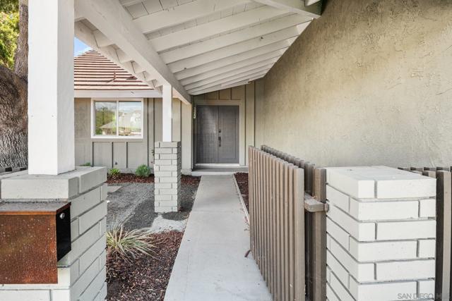 10437 Hermanos Rd, San Diego CA: https://media.crmls.org/mediaz/fbfaaa8a-3658-4d10-a5e6-a02087171800.jpg