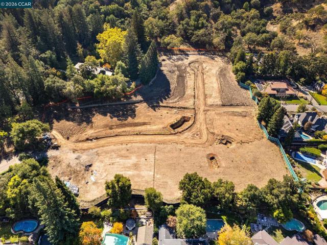 81 81 Dot Drive, Alamo CA: https://media.crmls.org/mediaz/fbfb7174-9692-42d8-aeba-502f37a8dfac.jpg