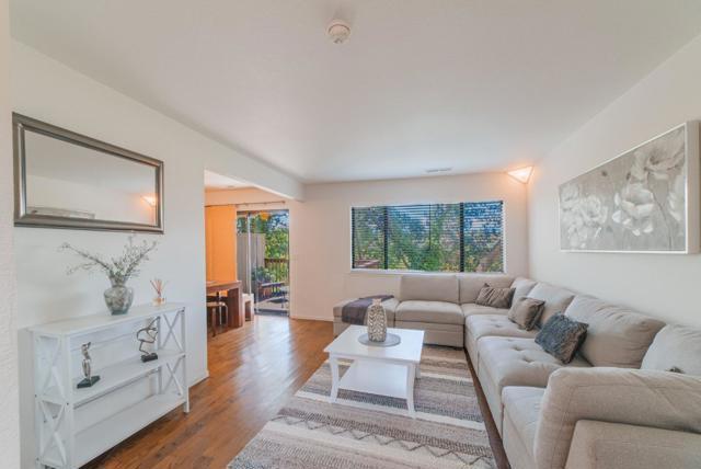 444 Sherwood Court, Watsonville CA: https://media.crmls.org/mediaz/fbfb9d11-b103-4076-8049-c33b3cd65ef2.jpg