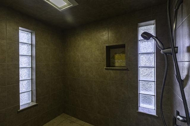 Detail Gallery Image 16 of 33 For 3540 Oak Pl, Carmel,  CA 93923 - 4 Beds | 3 Baths