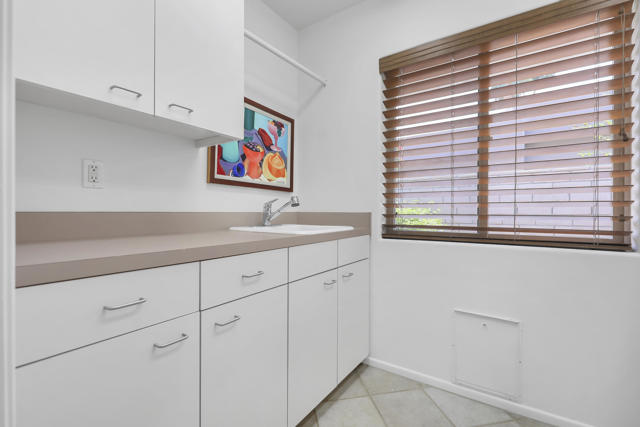 75745 Osage Trail, Indian Wells CA: https://media.crmls.org/mediaz/fbfdb436-319b-4eb3-8b2d-9413a2ee94b5.jpg