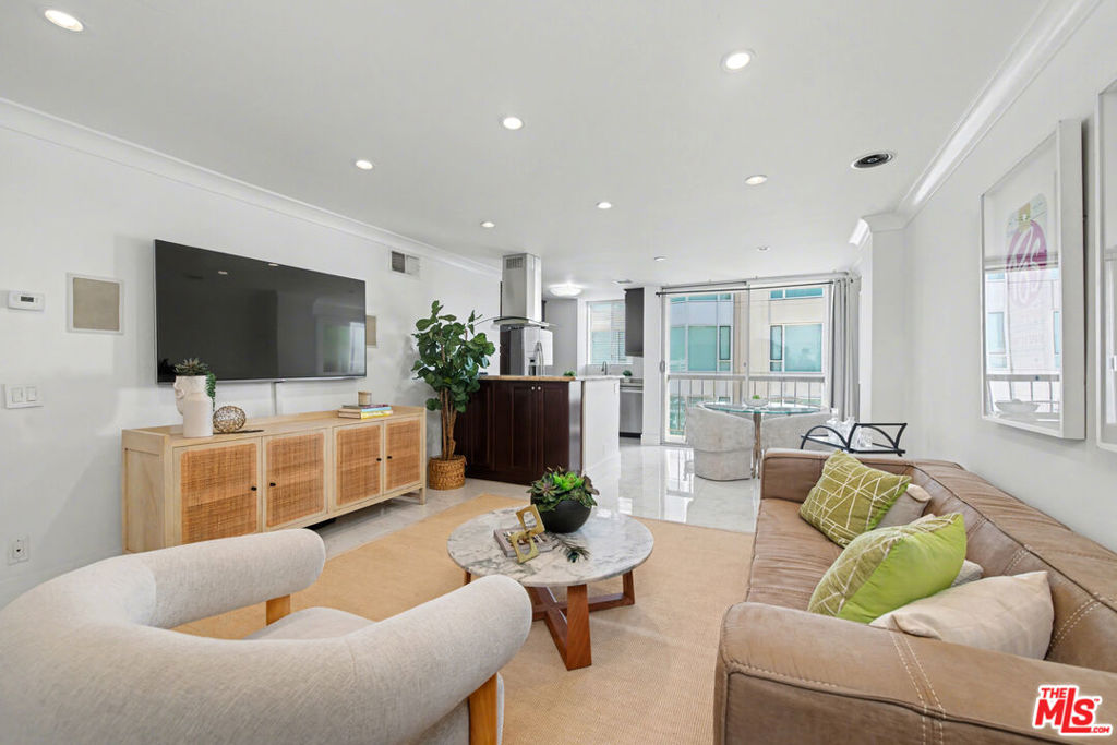 10747 Wilshire Boulevard #PH6