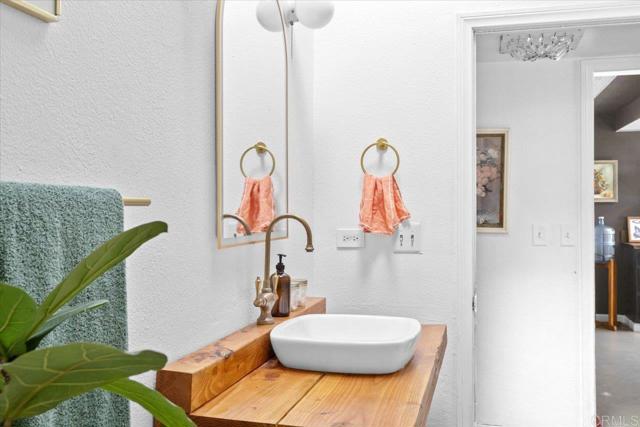 40707 Intrepid Rd, Hemet CA: https://media.crmls.org/mediaz/fbfeb6cb-0775-4b49-9434-c7cf2d5379e4.jpg